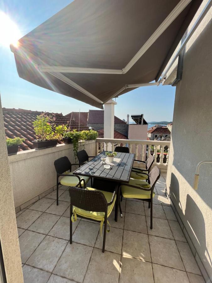 Apartments Goga Vodice Bagian luar foto