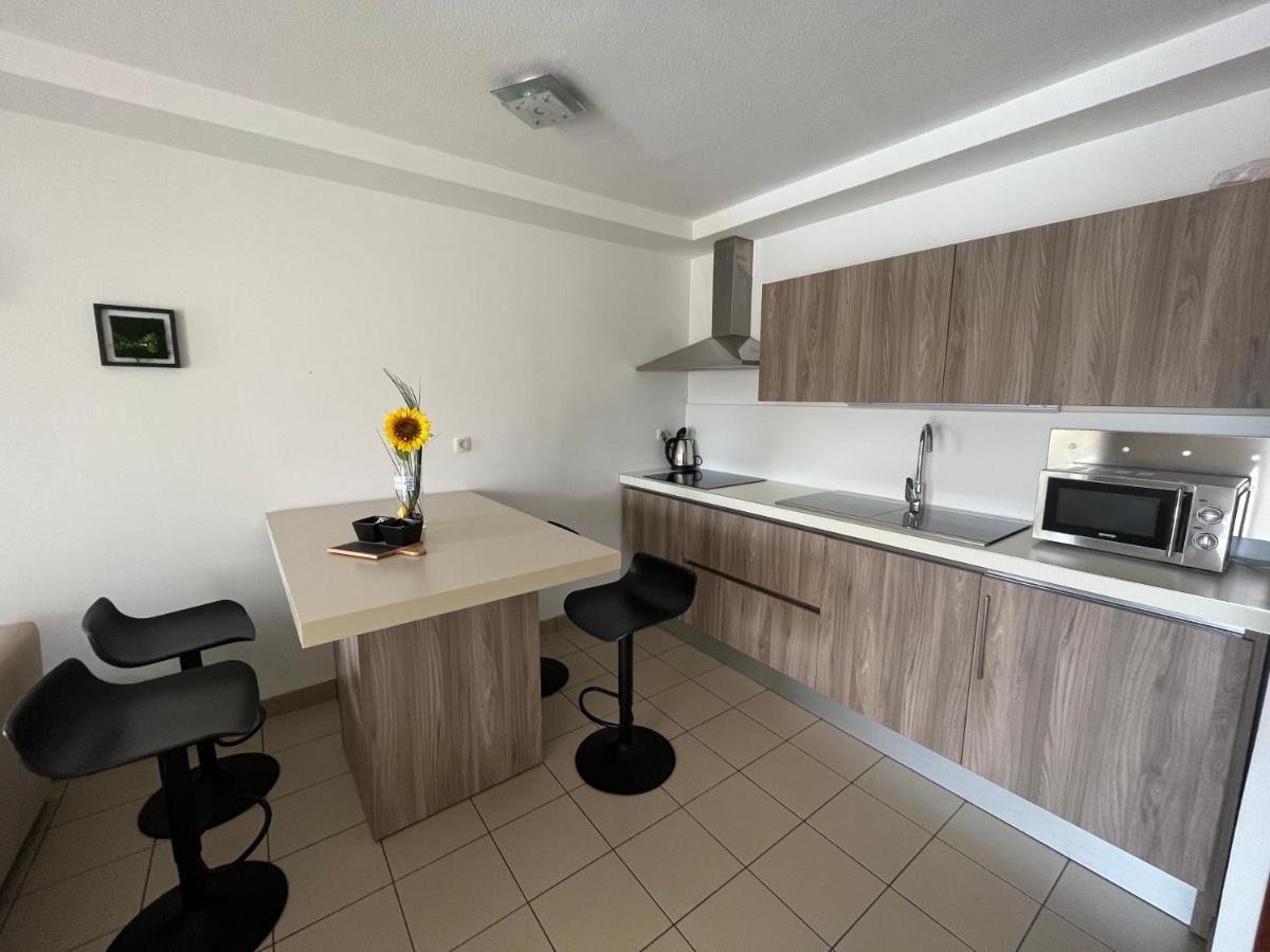 Apartments Goga Vodice Bagian luar foto
